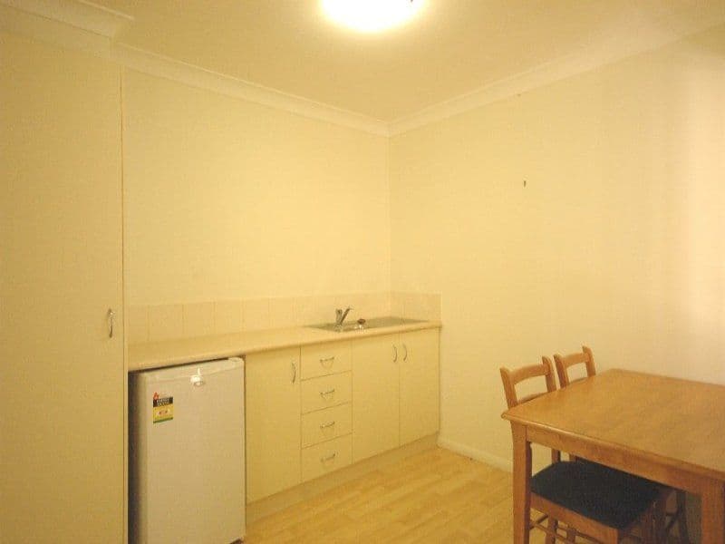 306 James Street, Harristown QLD 4350, Harristown - Thumbnail 3