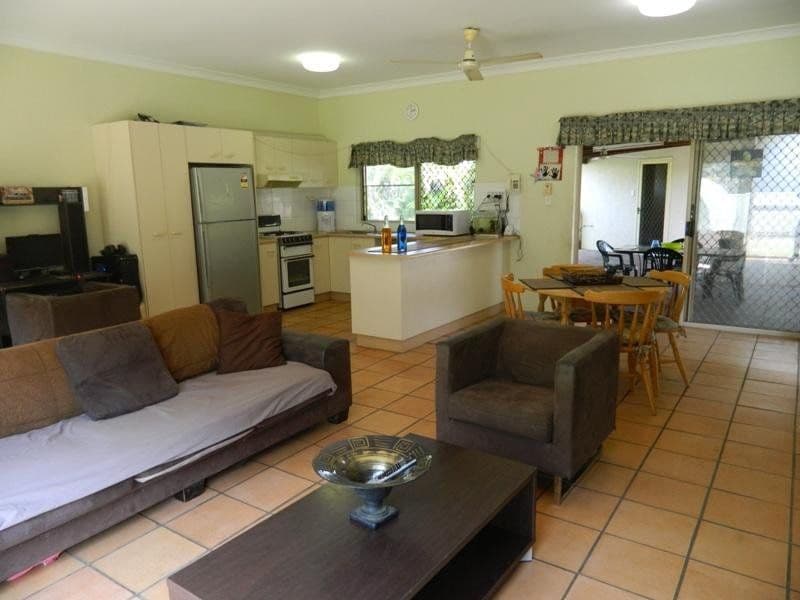 13 Vigilant Close, BENTLEY PARK QLD 4869, Bentley Park - Thumbnail 6