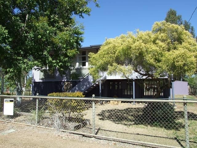 82 Thistle Street, Blackall QLD 4472, Blackall - Image 1
