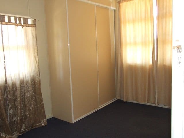 82 Thistle Street, Blackall QLD 4472, Blackall - Thumbnail 6