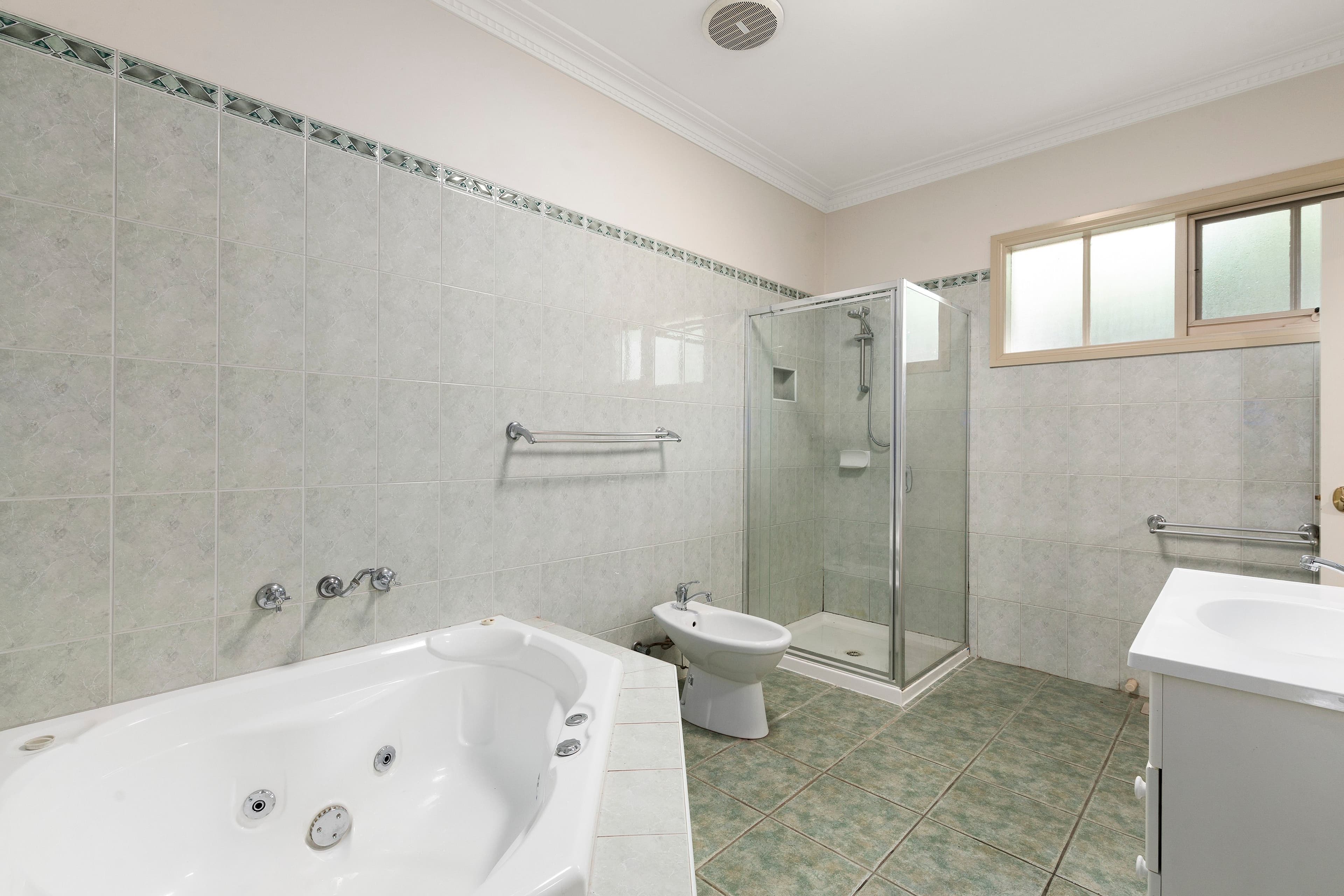 9A Tunstall Avenue, Nunawading VIC 3131, Nunawading - Thumbnail 4