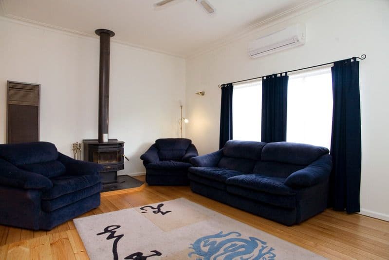 50 Orrong Avenue, RESERVOIR VIC 3073, Reservoir - Thumbnail 4