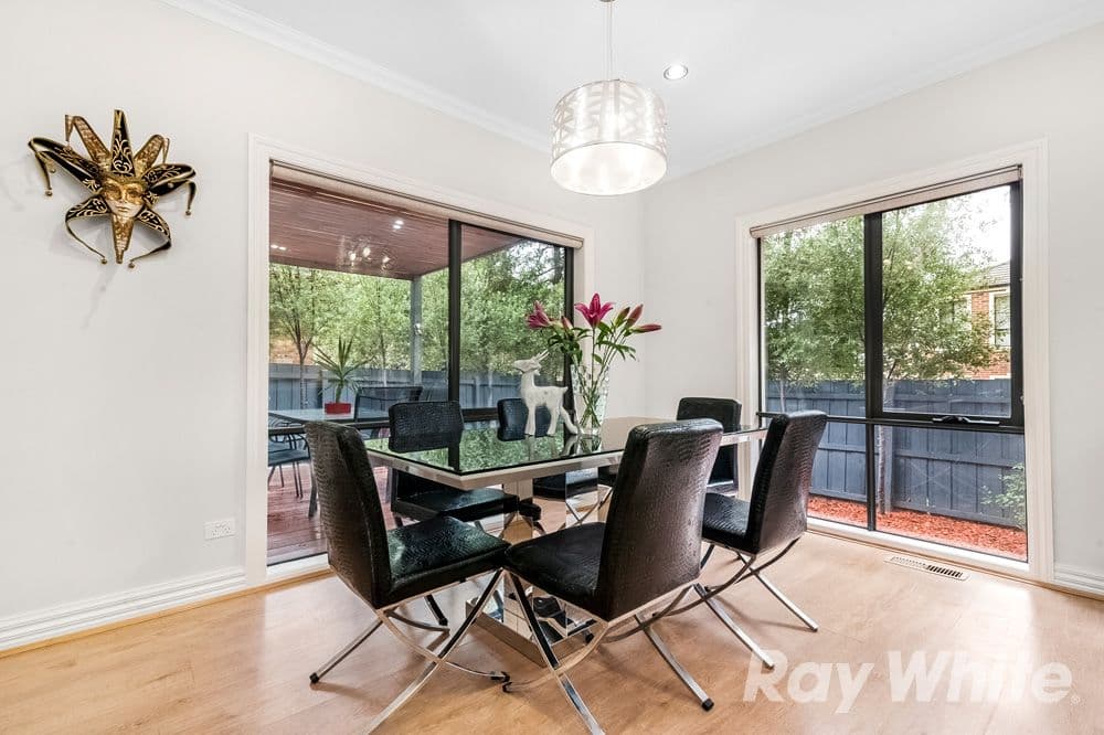 28 Ivanhoe Street, Glen Waverley VIC 3150, Glen Waverley - Thumbnail 3