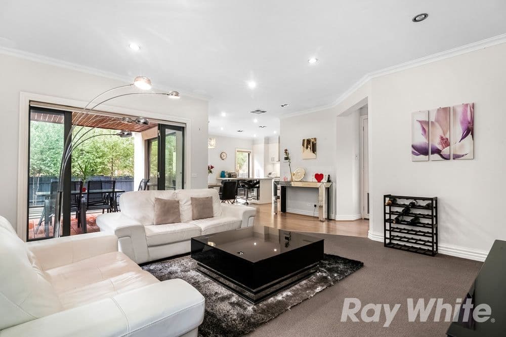 28 Ivanhoe Street, Glen Waverley VIC 3150, Glen Waverley - Thumbnail 4