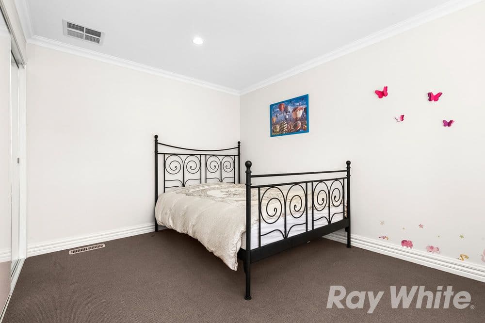 28 Ivanhoe Street, Glen Waverley VIC 3150, Glen Waverley - Thumbnail 7