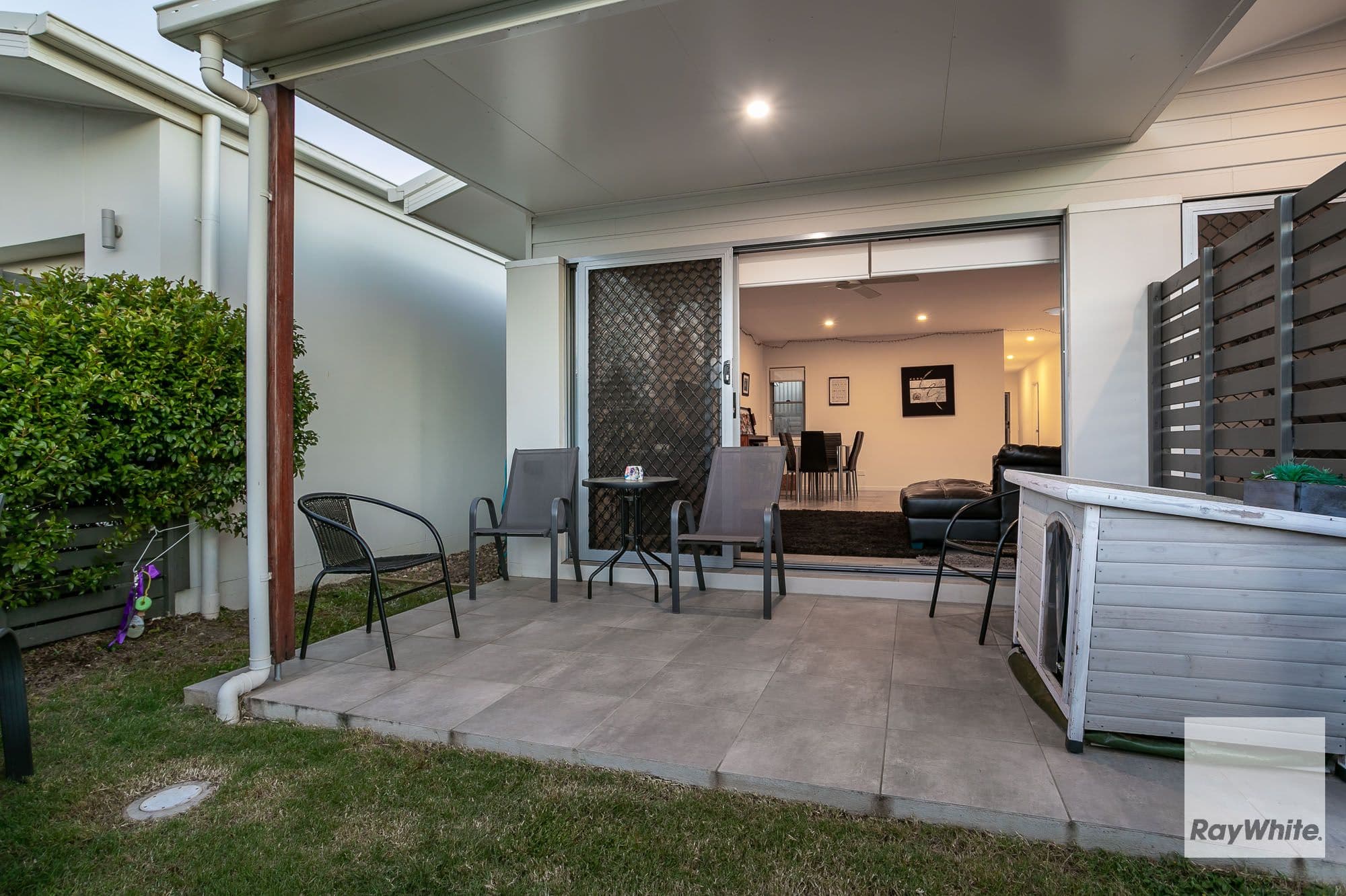 20 Salisbury Street, Redland Bay QLD 4165, Redland Bay - Thumbnail 3