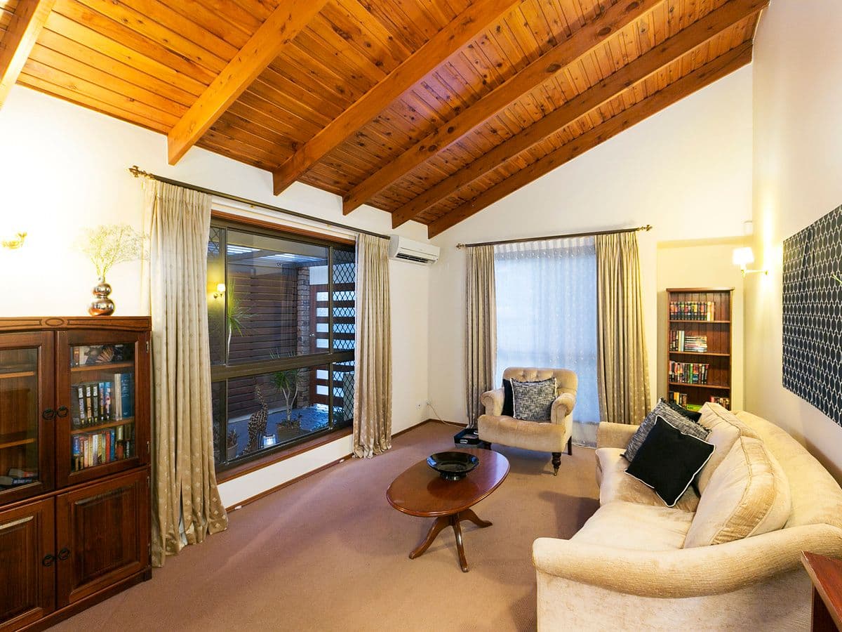 18 Laglan Street, Carindale QLD 4152, Carindale - Thumbnail 5