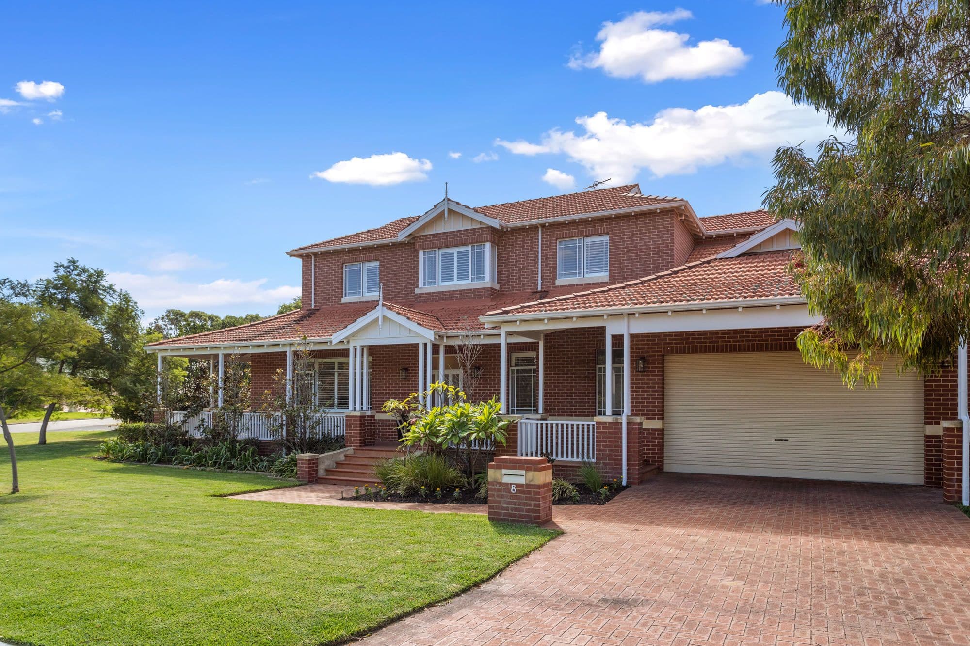 8 Hesperia Avenue, City Beach WA 6015, City Beach - Thumbnail 2