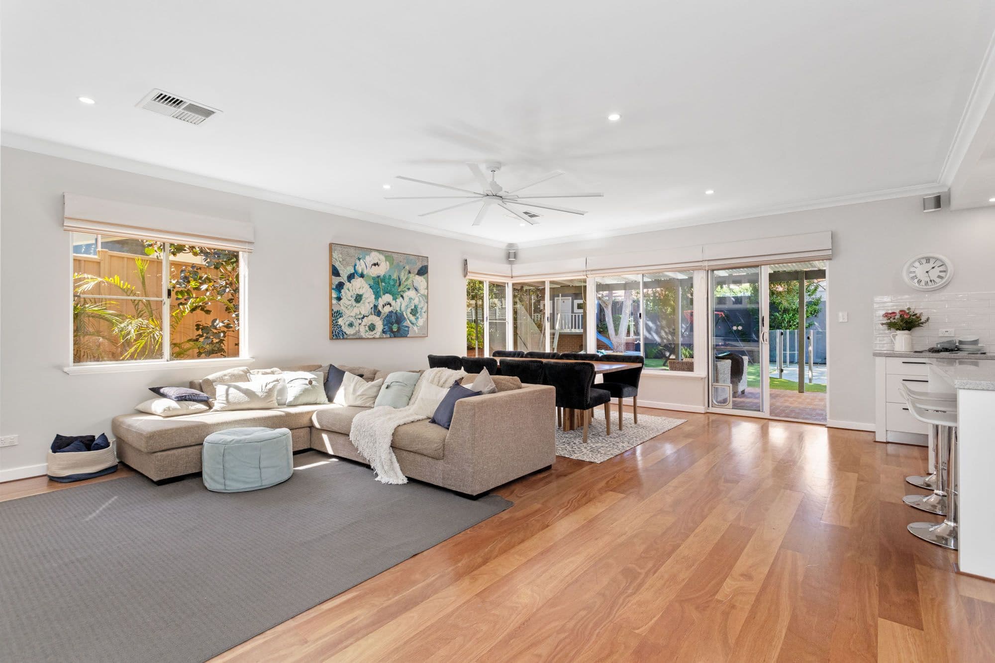 8 Hesperia Avenue, City Beach WA 6015, City Beach - Thumbnail 4