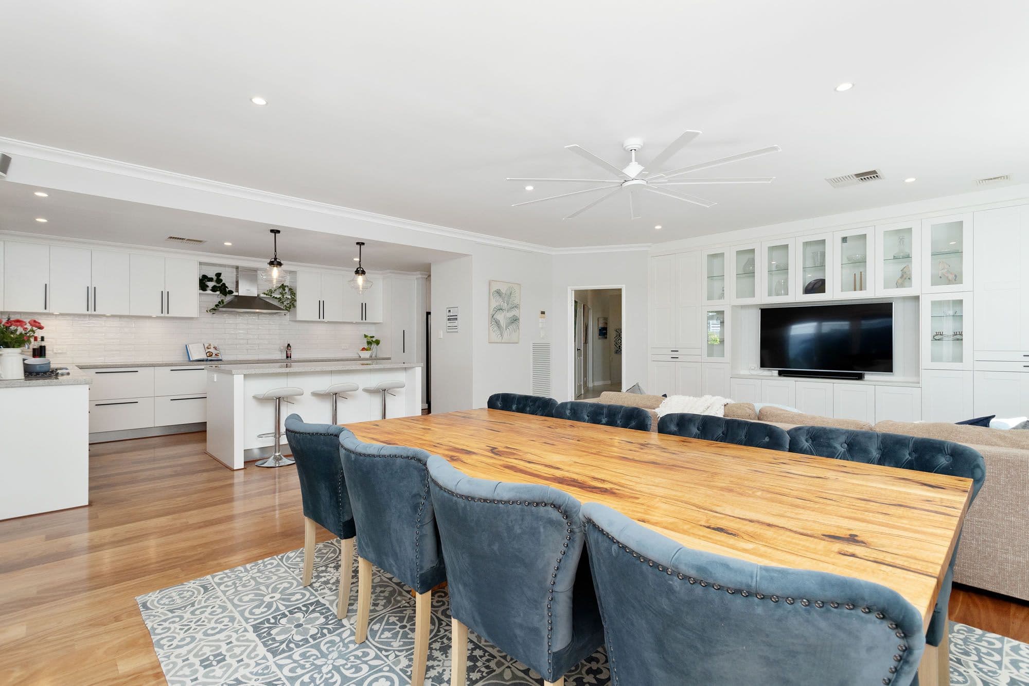 8 Hesperia Avenue, City Beach WA 6015, City Beach - Thumbnail 6