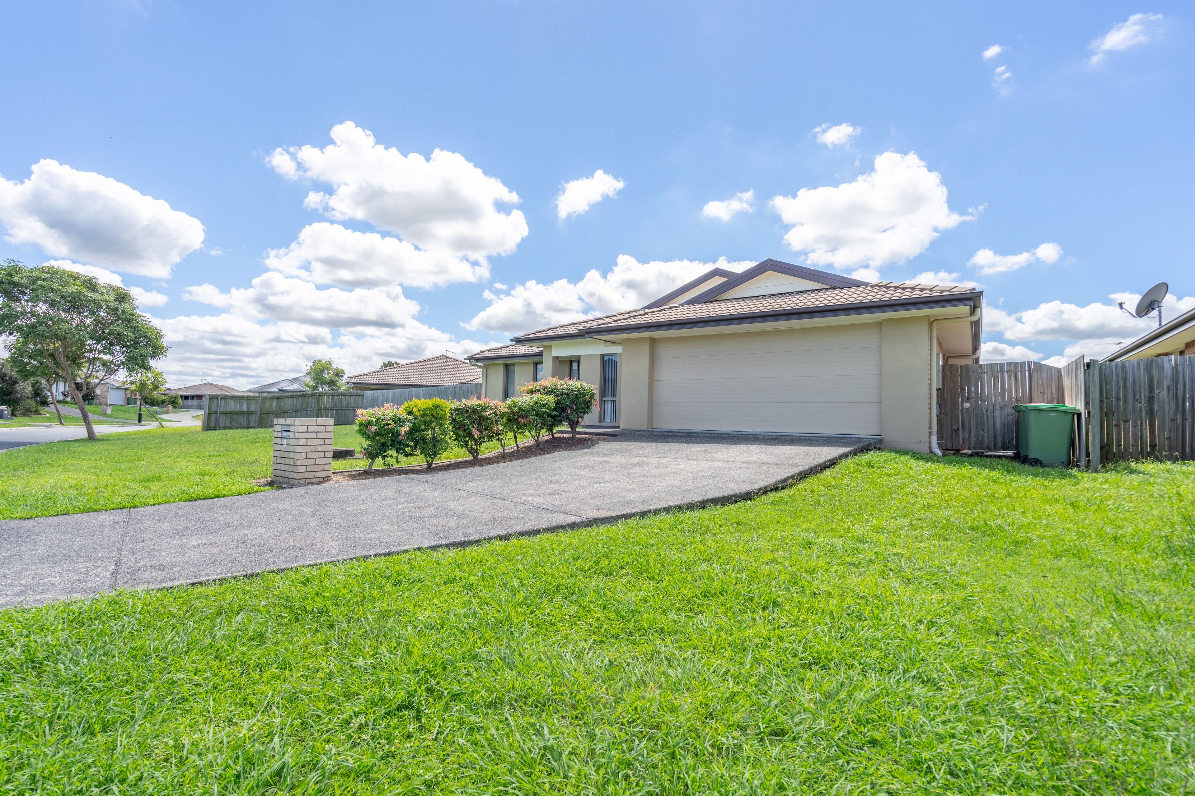 8 Vivian Hancock Drive, North Booval QLD 4304, North Booval - Image 1