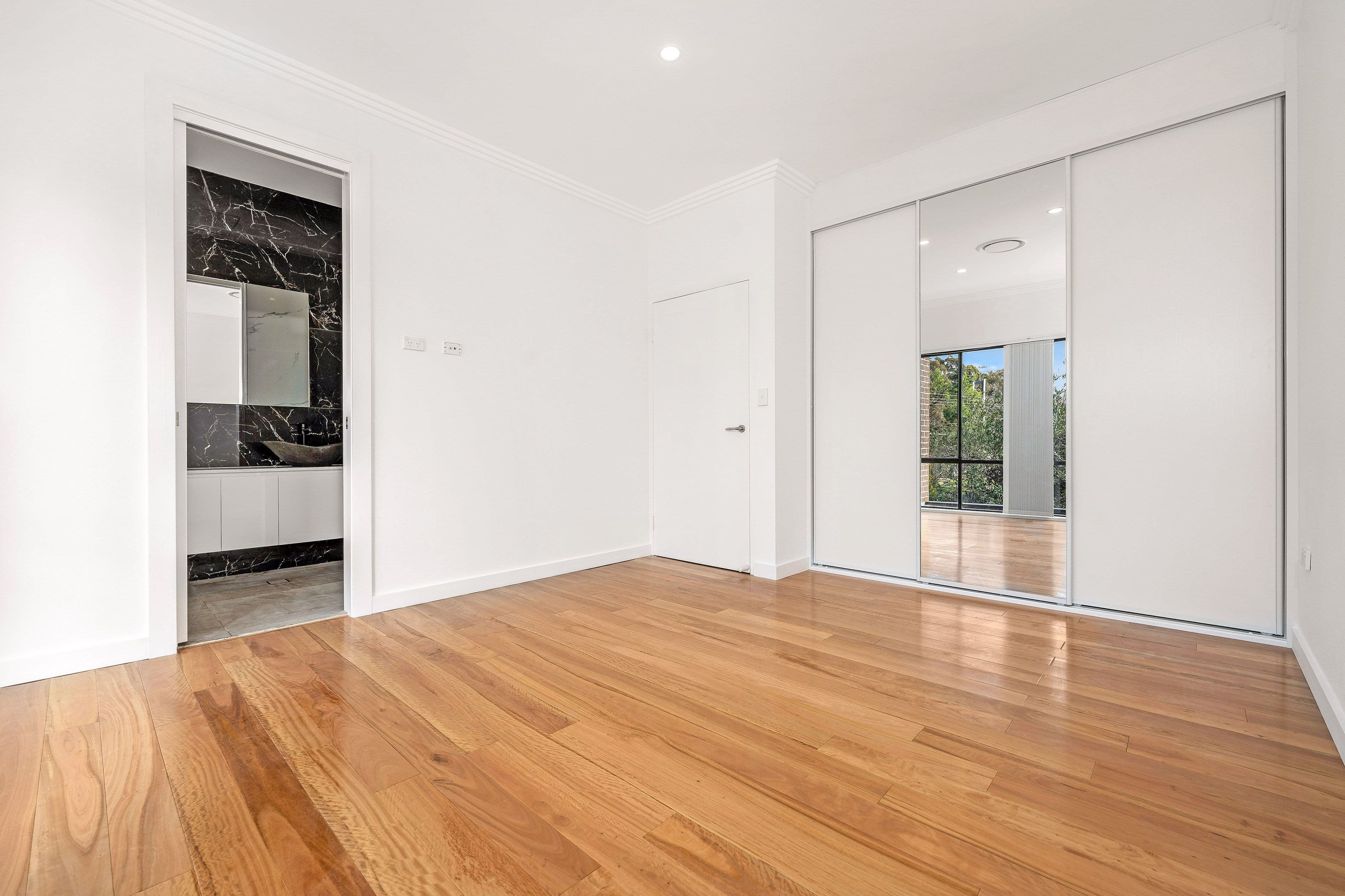 2 Lillian Road, Riverwood NSW 2210, Riverwood - Thumbnail 7