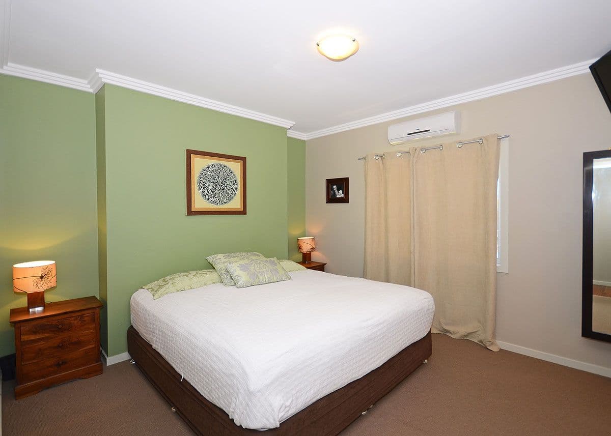 95 Honiton Street, TORQUAY QLD 4655, Torquay - Thumbnail 4