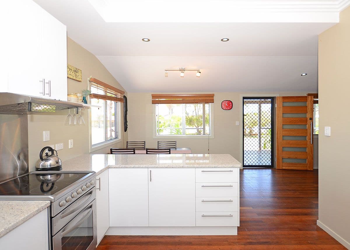 95 Honiton Street, TORQUAY QLD 4655, Torquay - Thumbnail 6