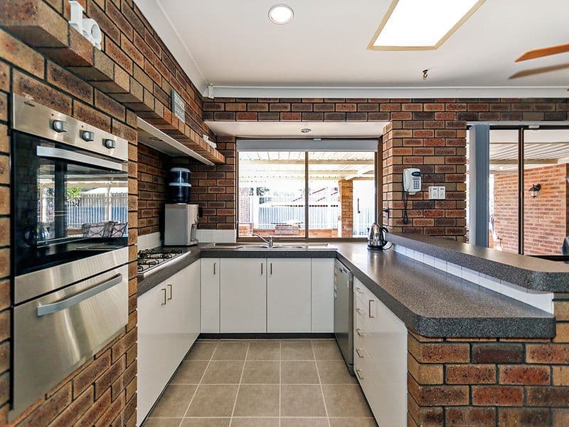 22 Bardwell Street, Thornlie WA 6108, Thornlie - Thumbnail 3