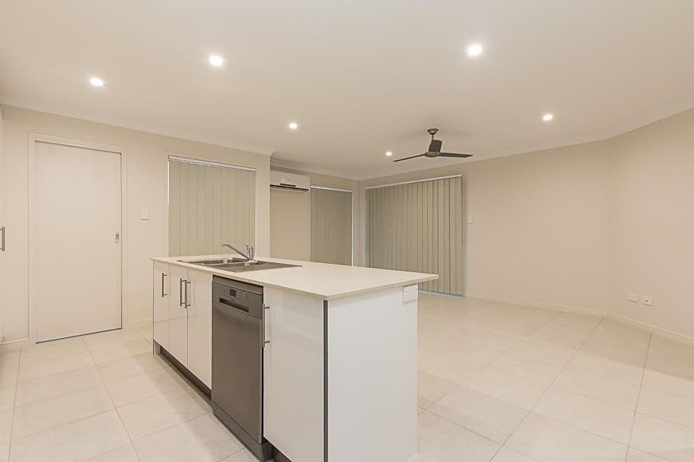 6 Sienna Crescent, Pimpama QLD 4209, Pimpama - Thumbnail 7