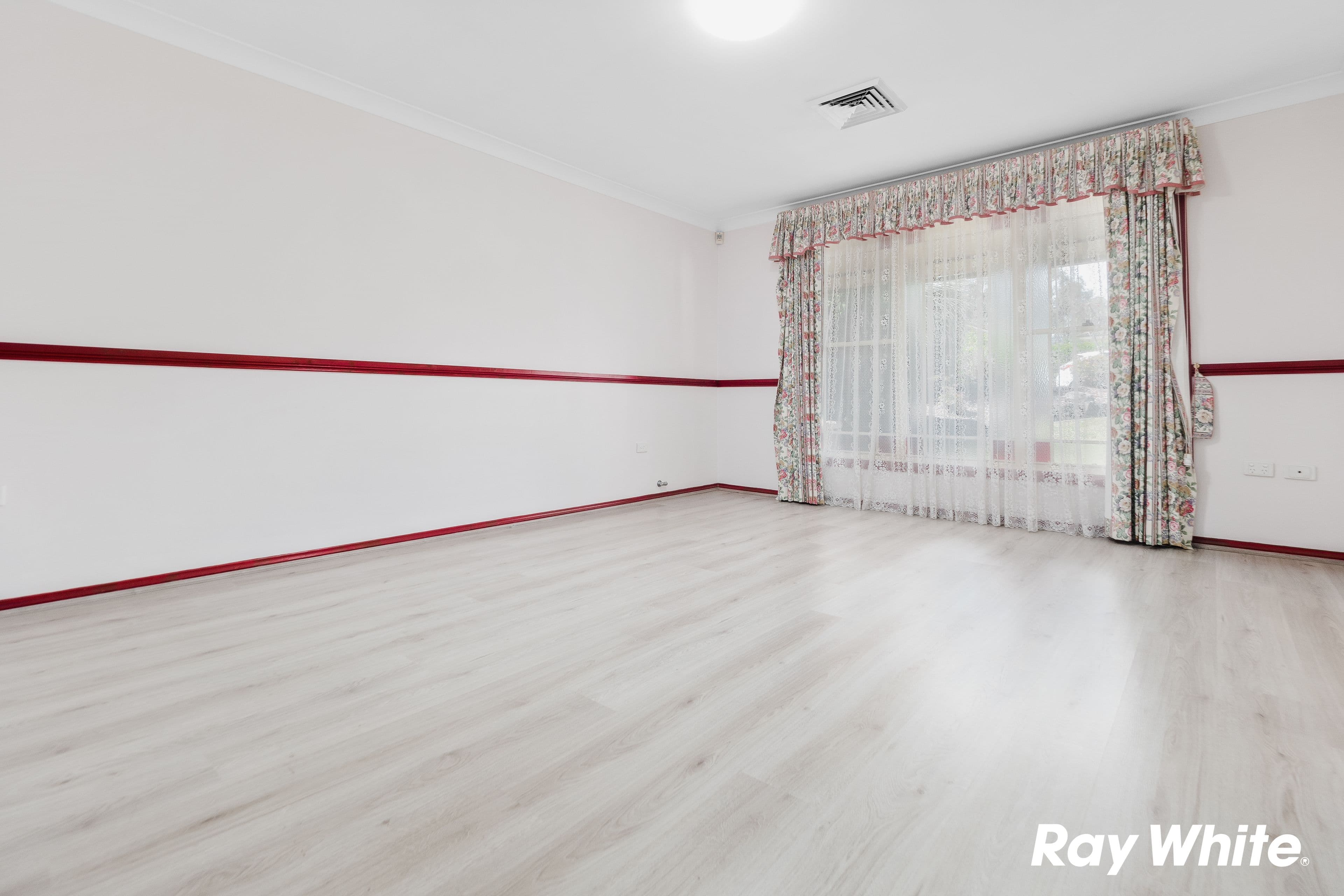 9 Samuel Place, Quakers Hill NSW 2763, Quakers Hill - Thumbnail 2