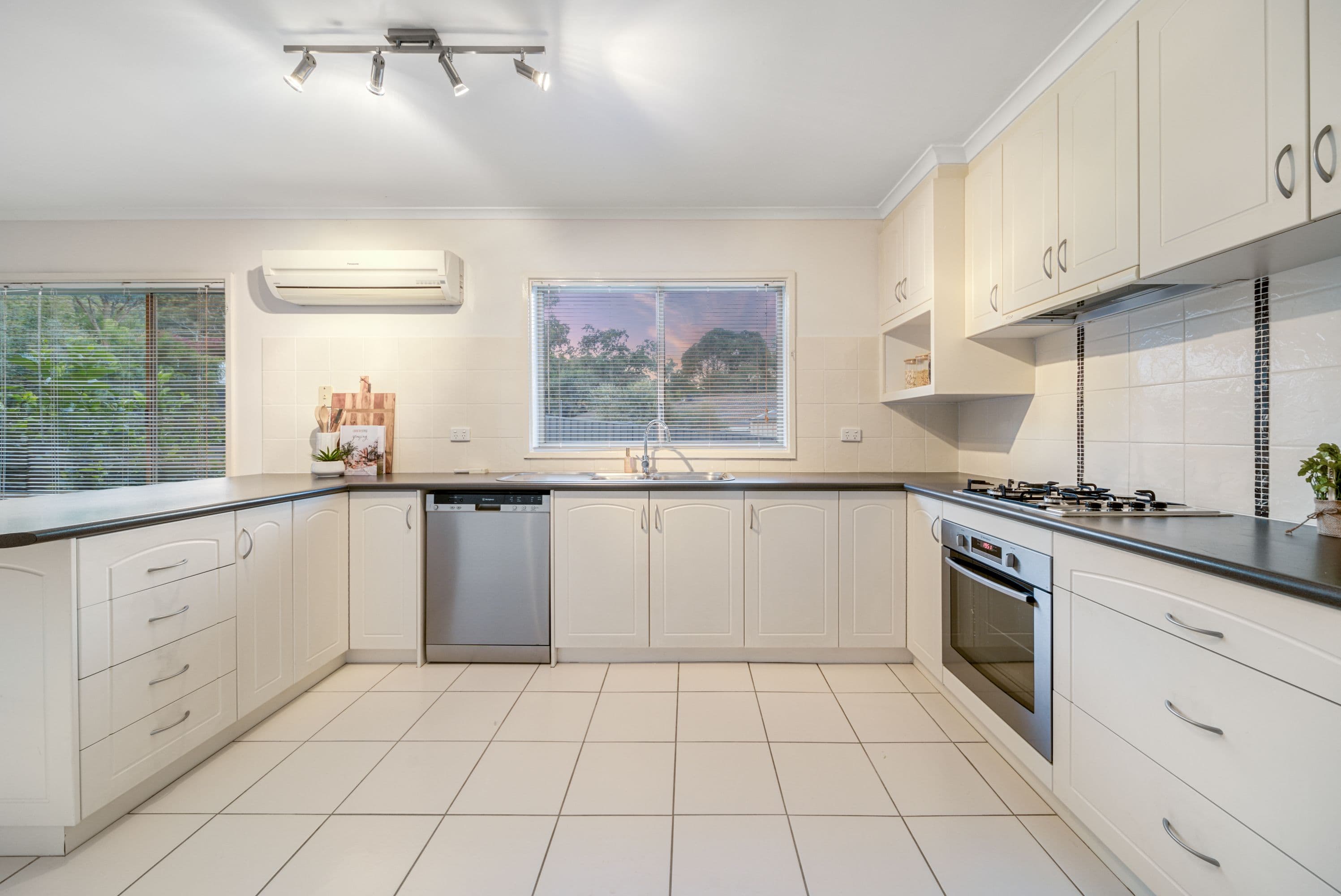 61 Callister Crescent, Theodore ACT 2905, Theodore - Thumbnail 2