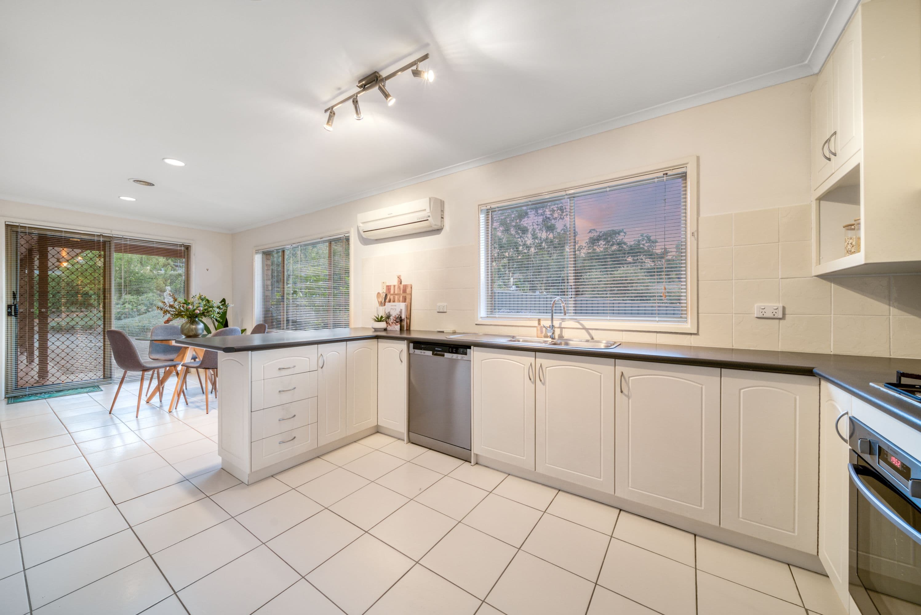 61 Callister Crescent, Theodore ACT 2905, Theodore - Thumbnail 4