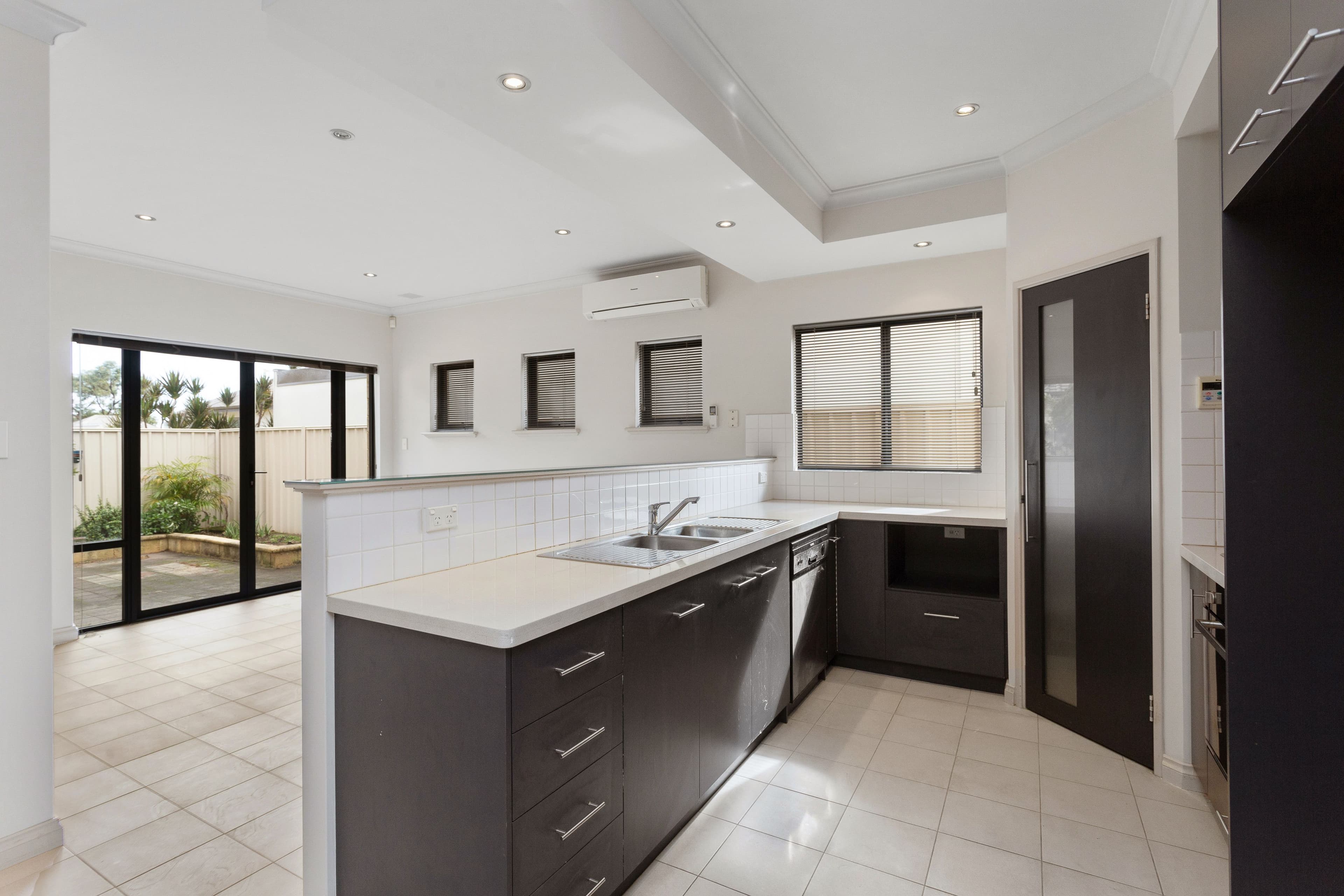 98C Cobb Street, Scarborough WA 6019, Scarborough - Thumbnail 7