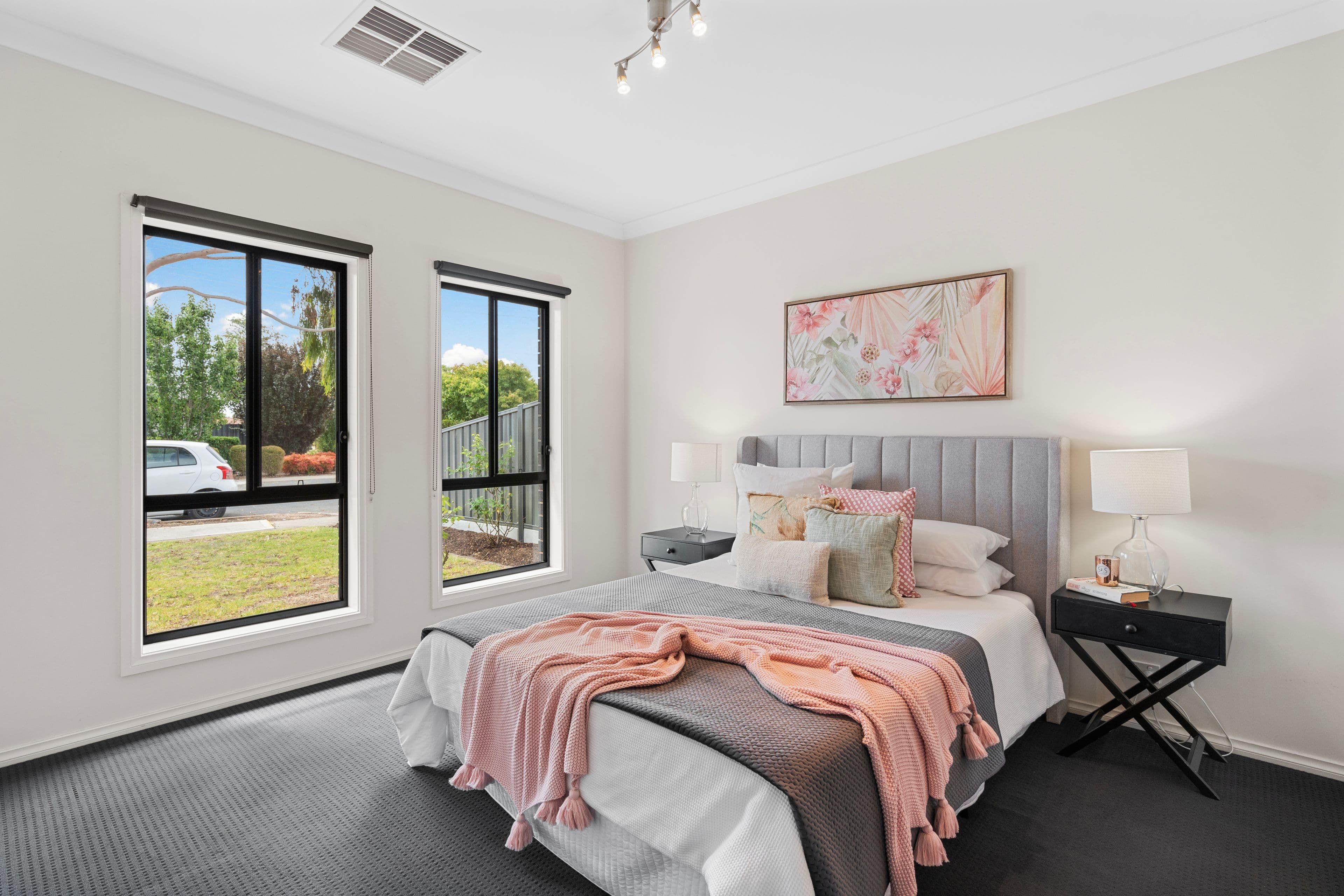 10 Tarranna Avenue, Park Holme SA 5043, Park Holme - Thumbnail 2