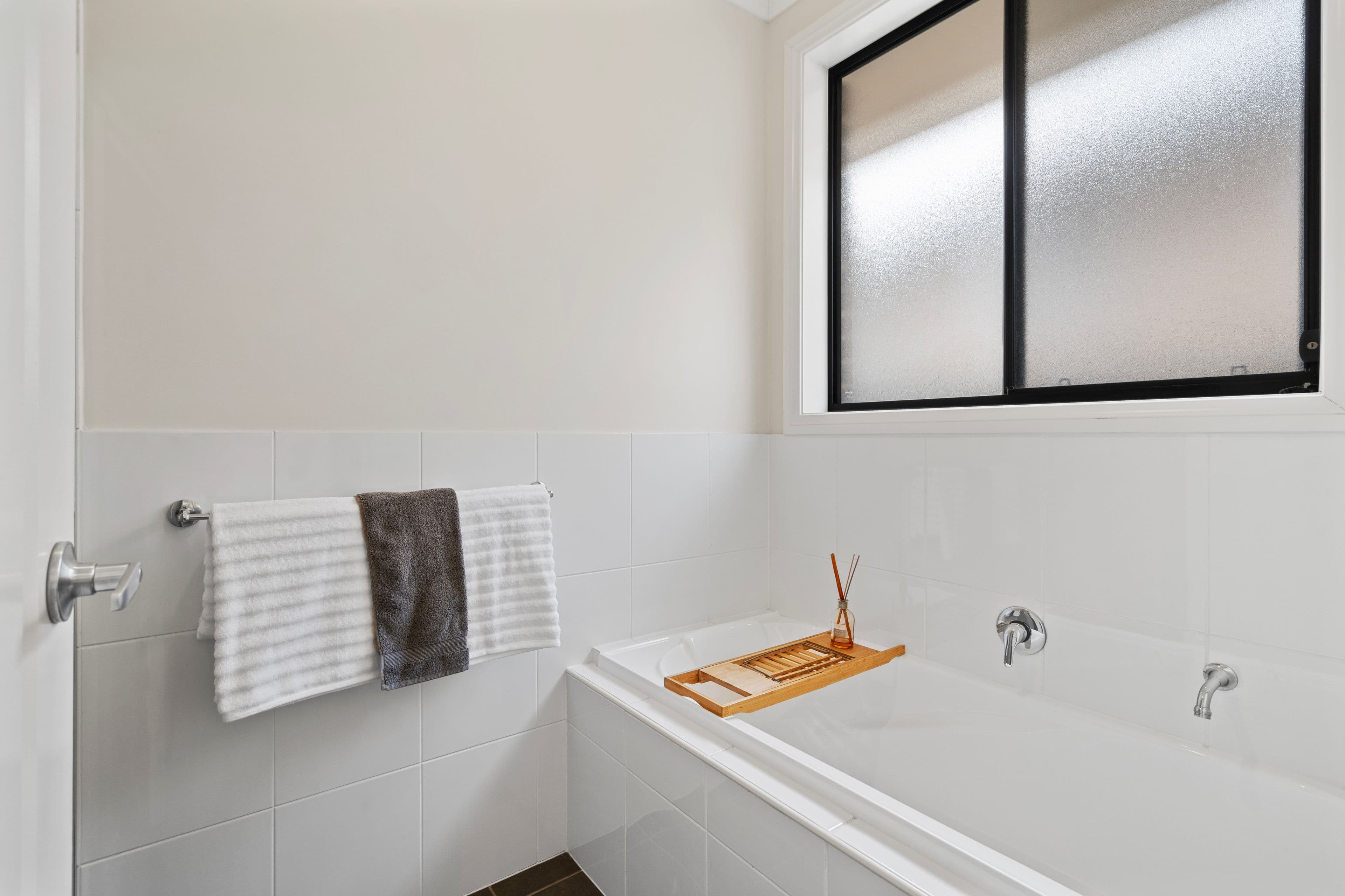 10 Tarranna Avenue, Park Holme SA 5043, Park Holme - Thumbnail 8