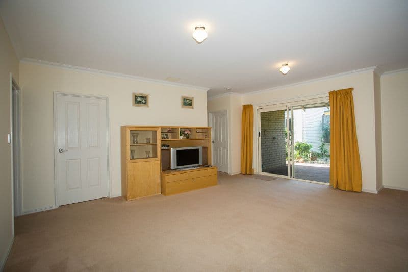  9 Secrett Lane, Kalamunda WA 6076, Kalamunda - Thumbnail 4