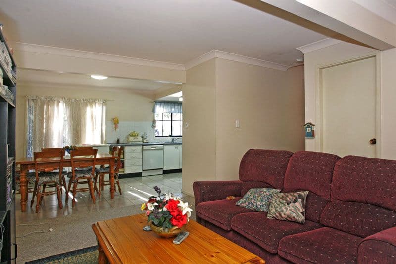 21 Adrian Close, BATEAU BAY NSW 2261, Bateau Bay - Thumbnail 3