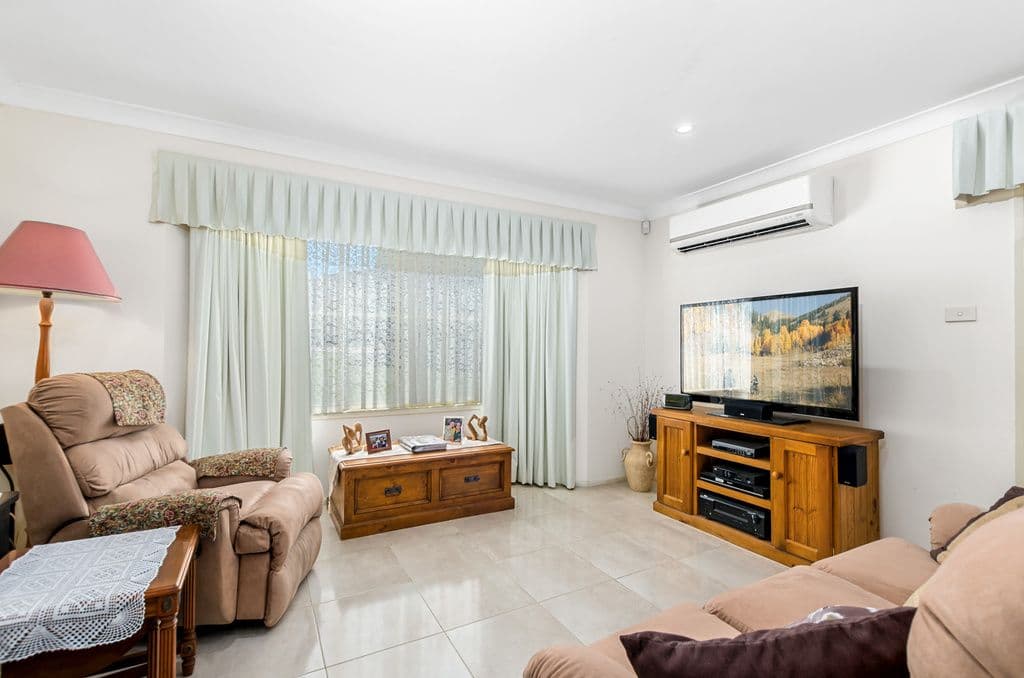 1 Ashbury Avenue, Horsley - Thumbnail 5