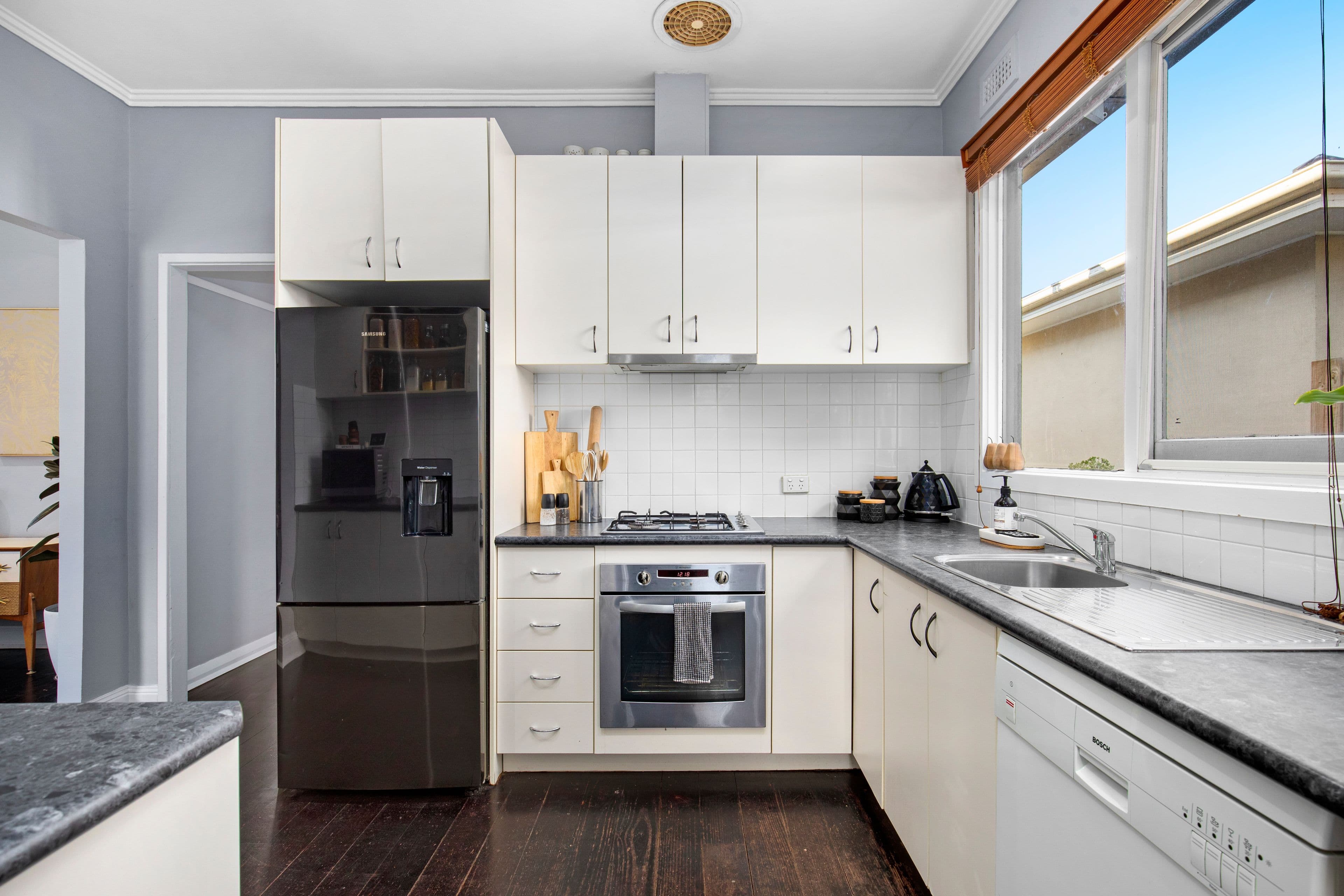 554 Bluff Road, Hampton VIC 3188, Hampton - Thumbnail 5