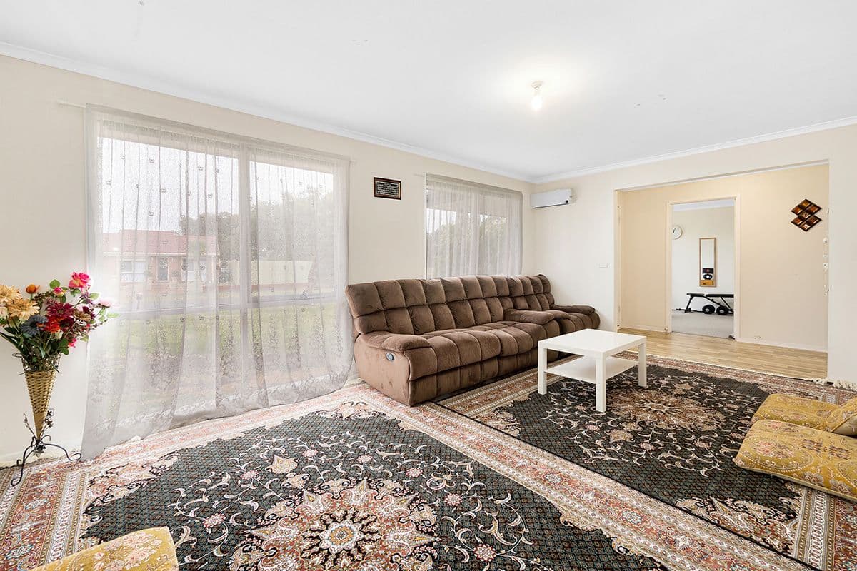 12 Hindmarsh Court, Cranbourne North VIC 3977, Cranbourne North - Thumbnail 5