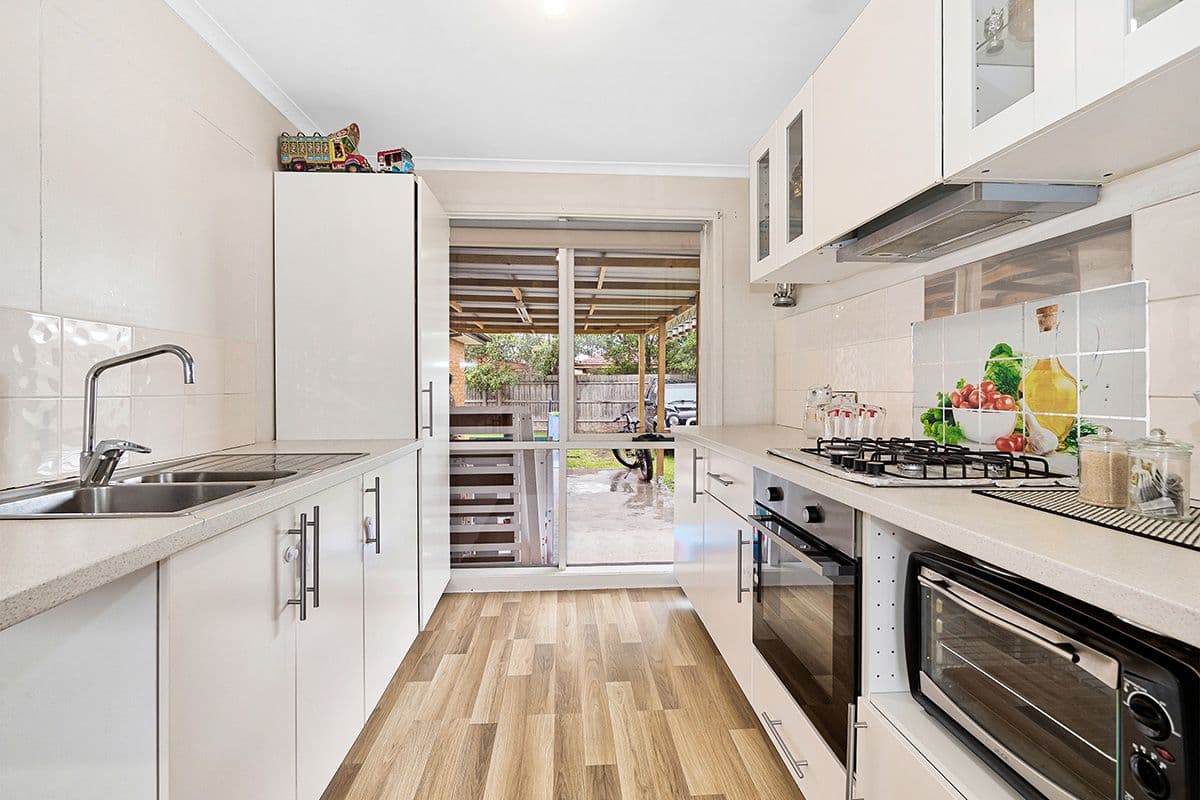 12 Hindmarsh Court, Cranbourne North VIC 3977, Cranbourne North - Thumbnail 7