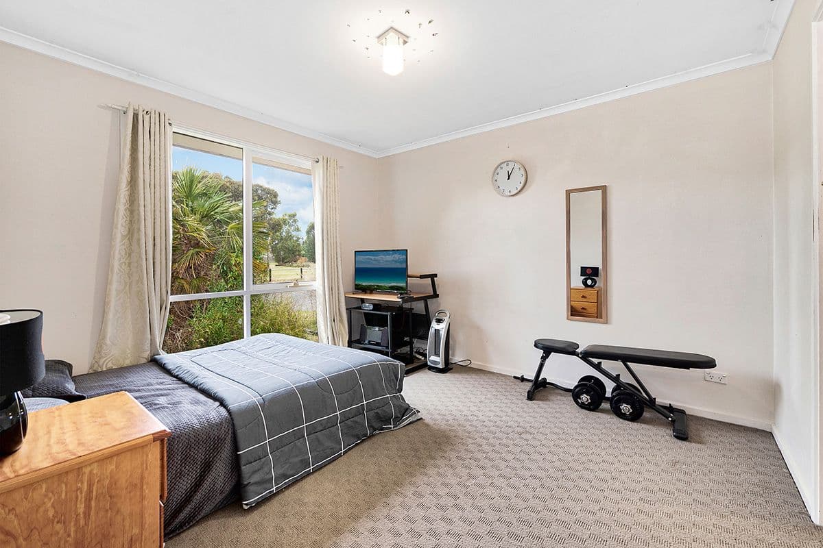 12 Hindmarsh Court, Cranbourne North VIC 3977, Cranbourne North - Thumbnail 8