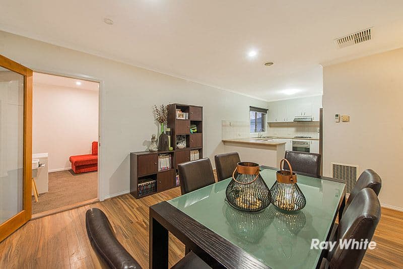 6 Bewley Way, Berwick VIC 3806, Berwick - Thumbnail 4