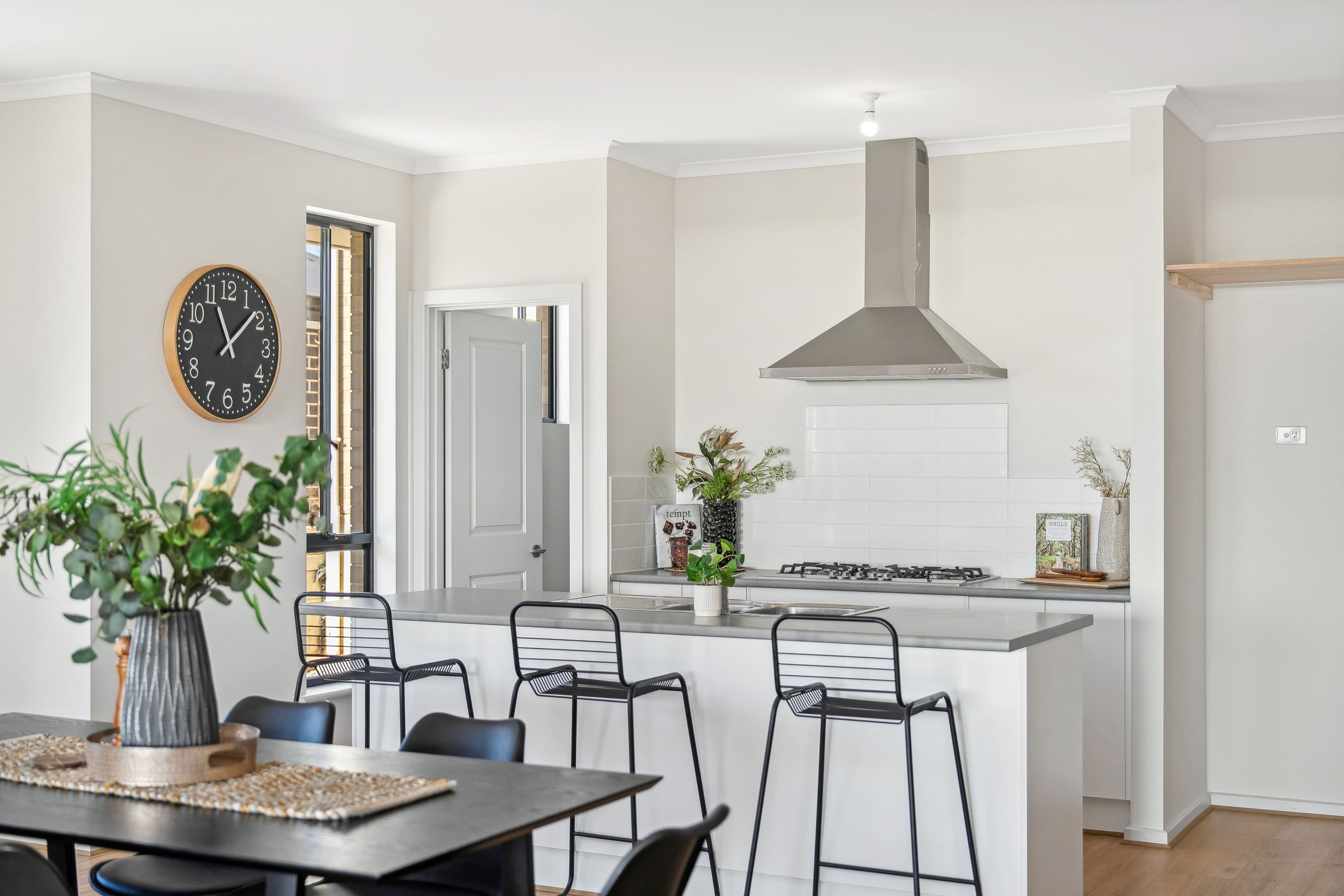 13 Vermont Road, Seaford Heights SA 5169, Seaford Heights - Thumbnail 4
