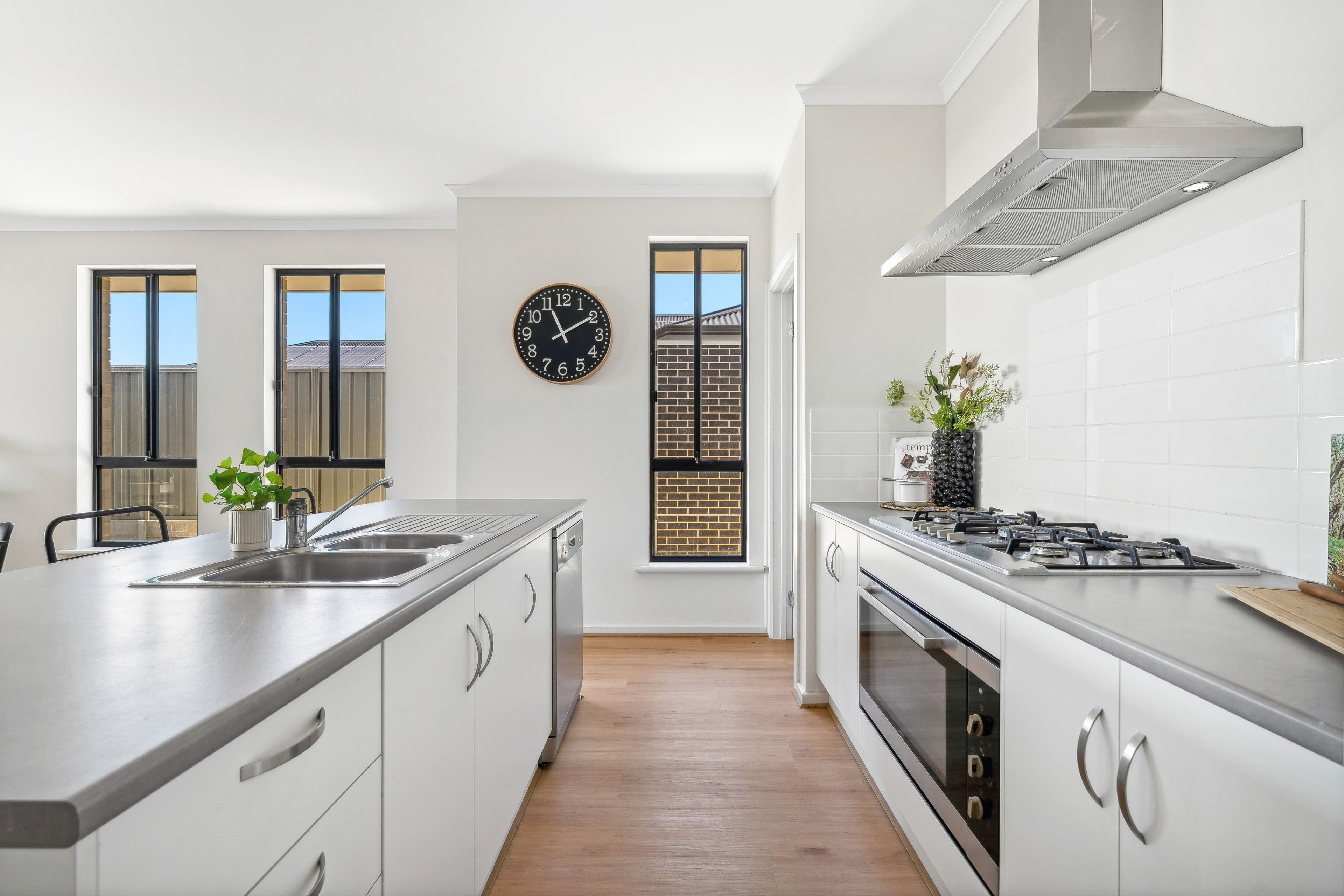 13 Vermont Road, Seaford Heights SA 5169, Seaford Heights - Thumbnail 5