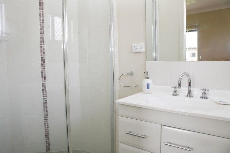11 Bluff Street, BUSHLAND BEACH QLD 4818, Bushland Beach - Thumbnail 4
