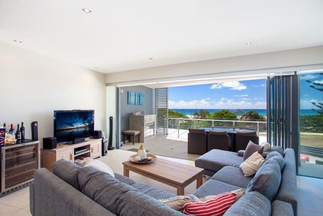 108 Pacific Parade 'Kirra Pearl', Bilinga QLD 4225, Bilinga - Thumbnail 2