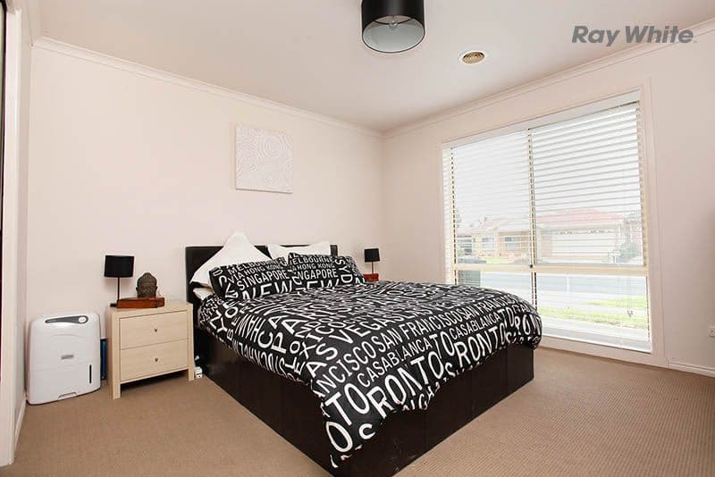 5 Waratah Drive, ALTONA MEADOWS VIC 3028, Altona Meadows - Thumbnail 6