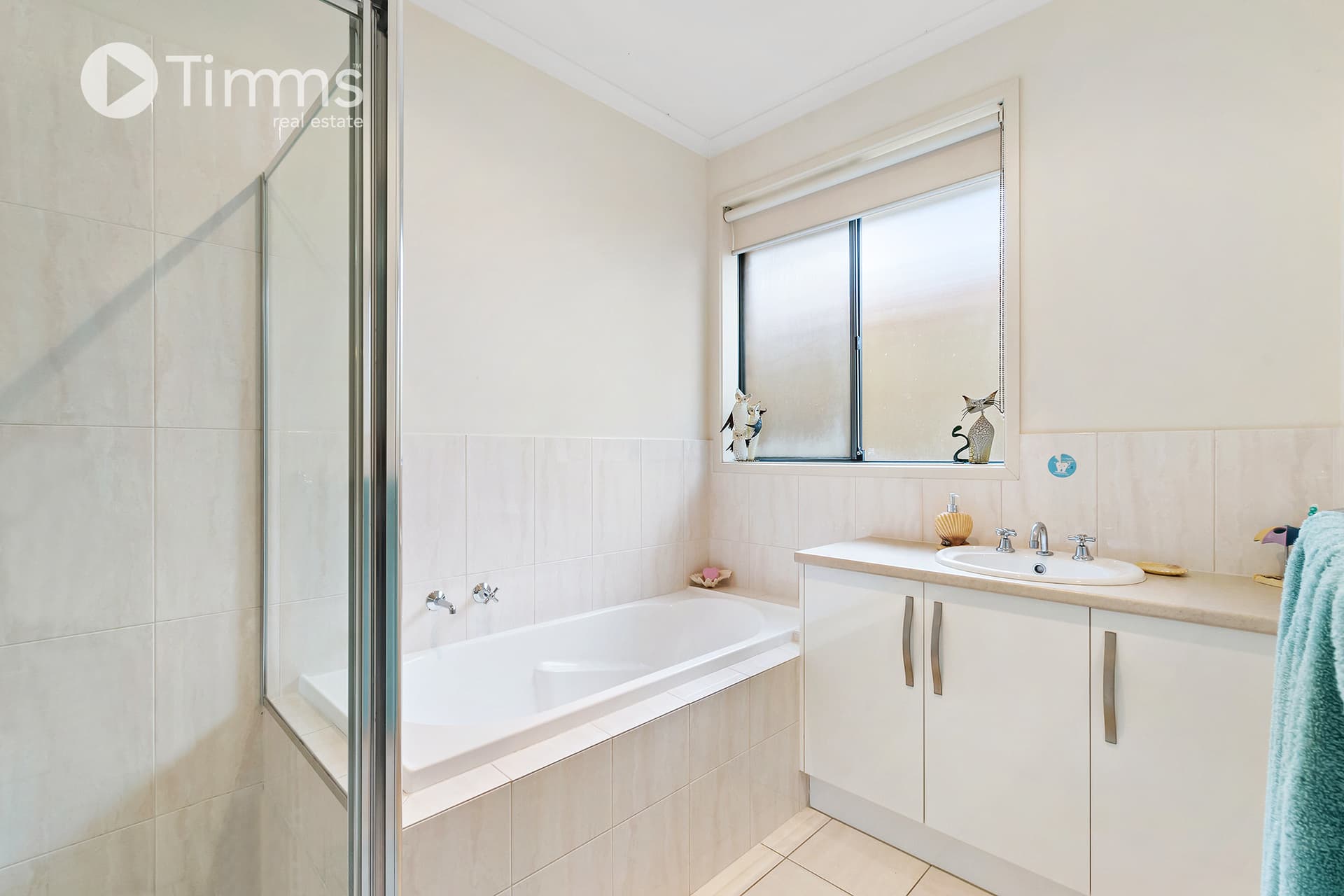 733 Grand Boulevard, Seaford Meadows - Thumbnail 5