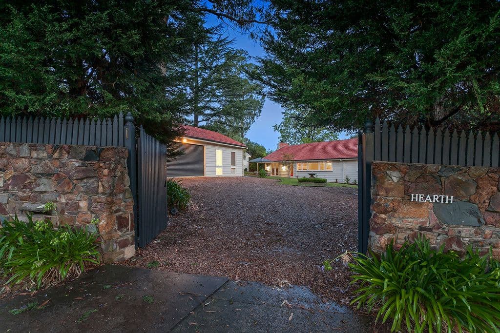 1 Hearthside Court, Ringwood VIC 3134, Ringwood - Image 1