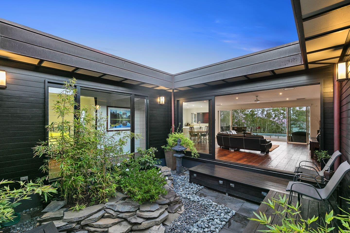 107 Esplanade, Point Vernon QLD 4655, Point Vernon - Thumbnail 2