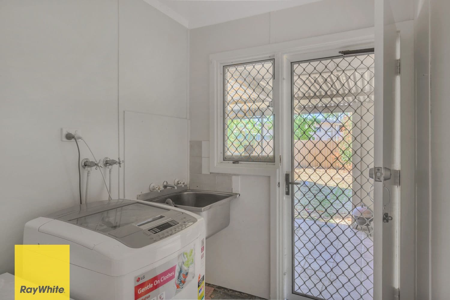 34 Edgington Crescent, Koondoola WA 6064, Koondoola - Thumbnail 8