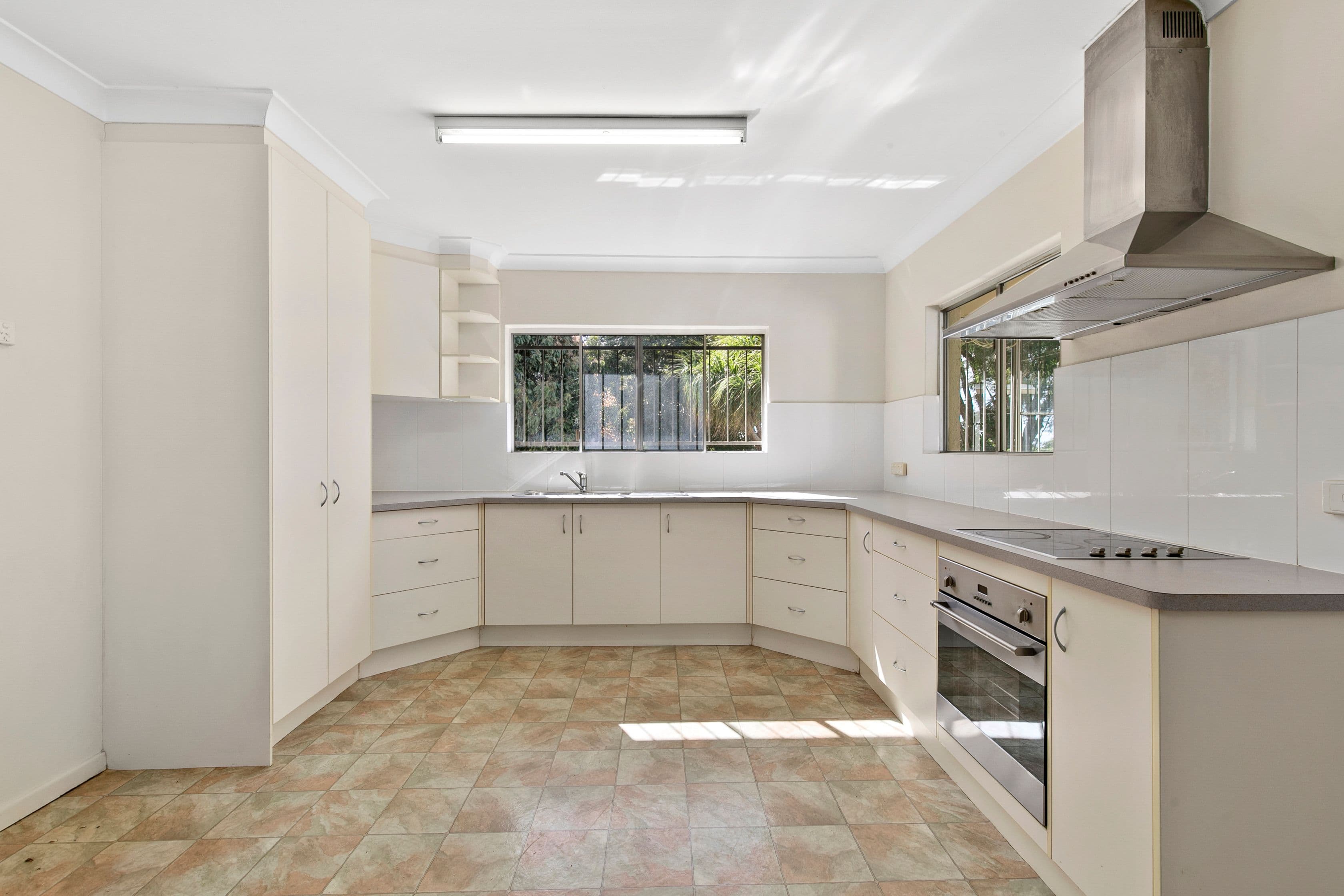 21 Claremont Street, Birkdale QLD 4159, Birkdale - Thumbnail 5
