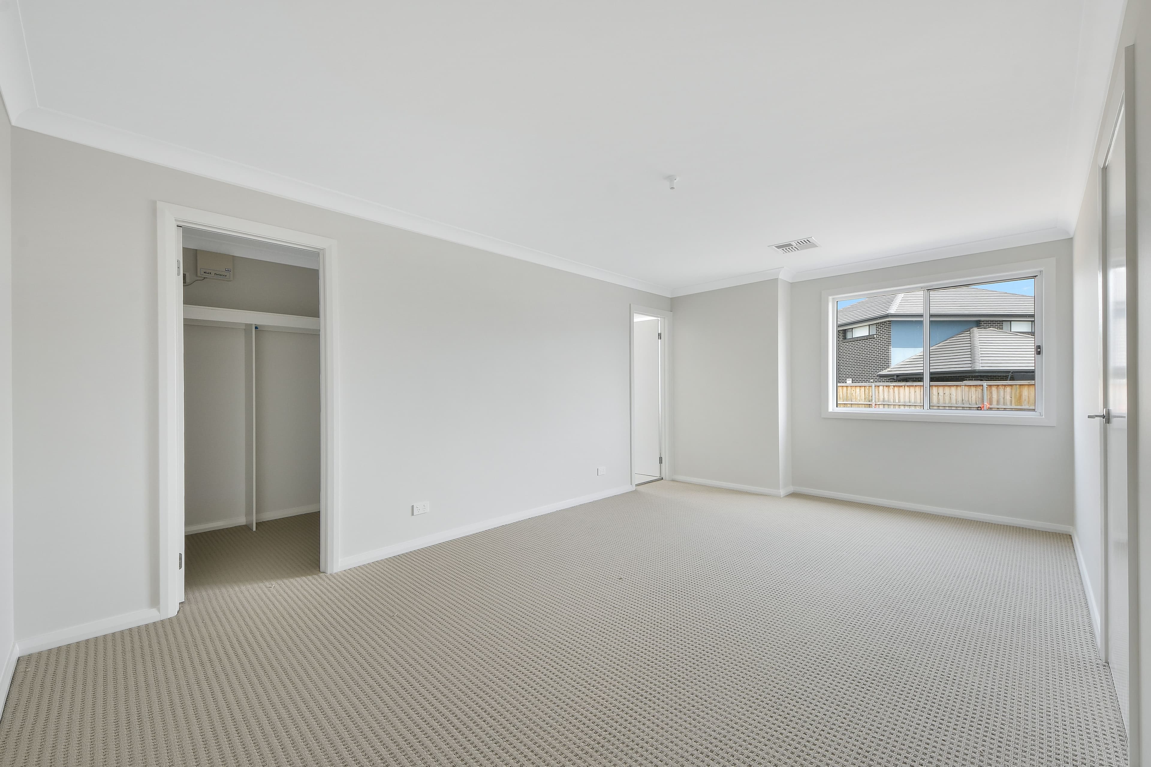 94 Goldsmith Avenue, Campbelltown NSW 2560, Campbelltown - Thumbnail 5