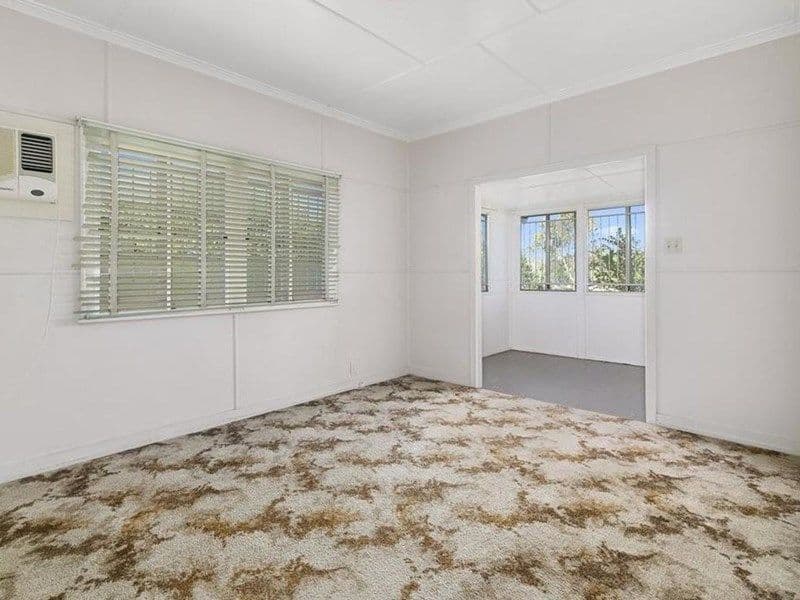70 Nimmo Street, North Booval QLD 4304, North Booval - Thumbnail 4