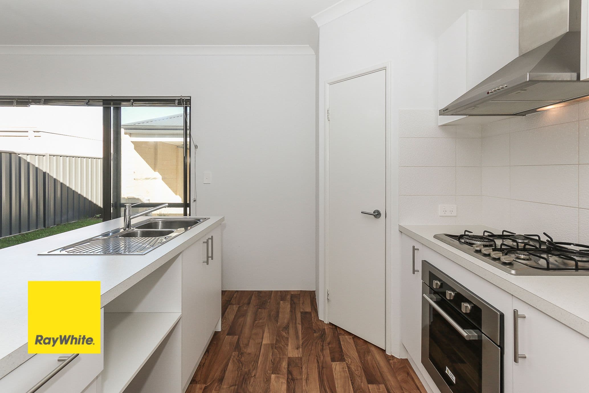 162 Grandis Boulevard, Banksia Grove WA 6031, Banksia Grove - Thumbnail 3