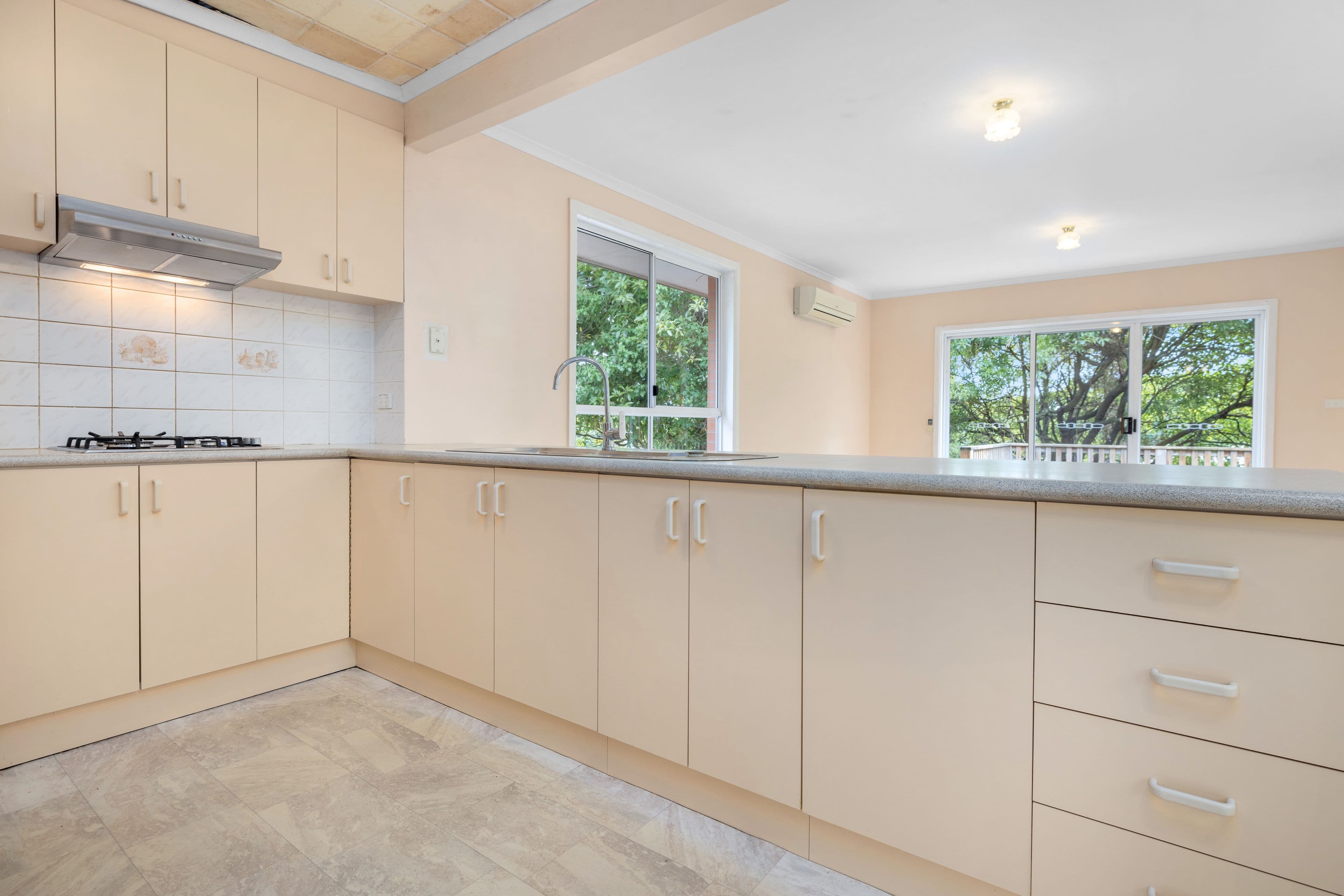 11 McIver Street, Ferntree Gully VIC 3156, Ferntree Gully - Thumbnail 3