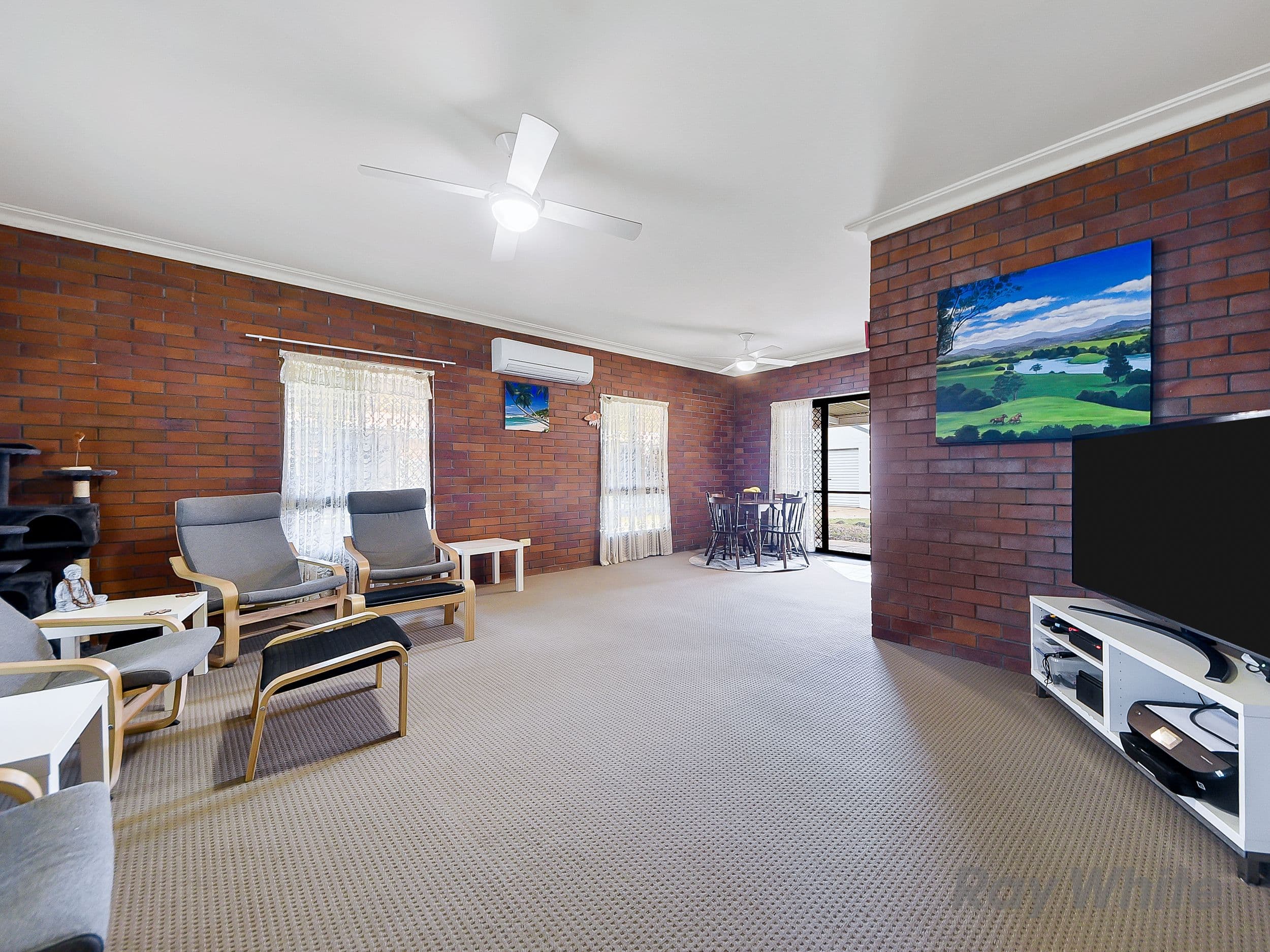 14 Elm Crescent, Bracken Ridge QLD 4017, Bracken Ridge - Thumbnail 2