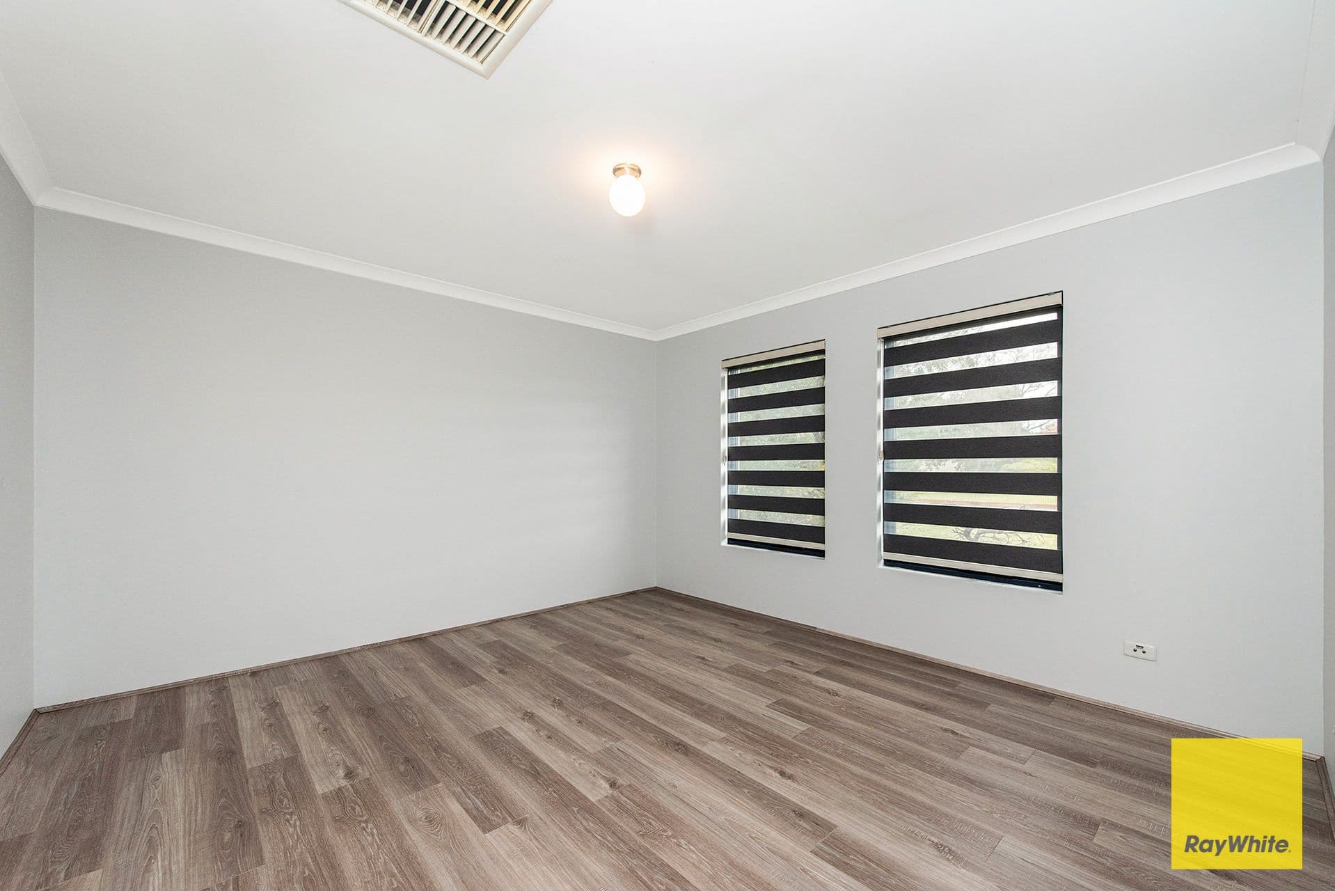 84 Dumbarton Road, Canning Vale WA 6155, Canning Vale - Thumbnail 6